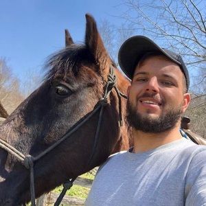 Meet your Posher, Kameron